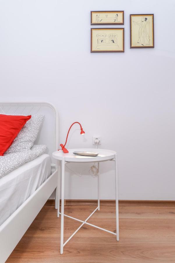 Eleganto - 2bd Stylish By Flat Mаnager